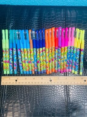 25 Candy Scented Gel Pens Assorted Colors and Smells